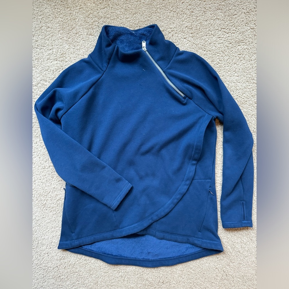 Athleta | cozy karma asym pullover | navy blue | large (women’s)